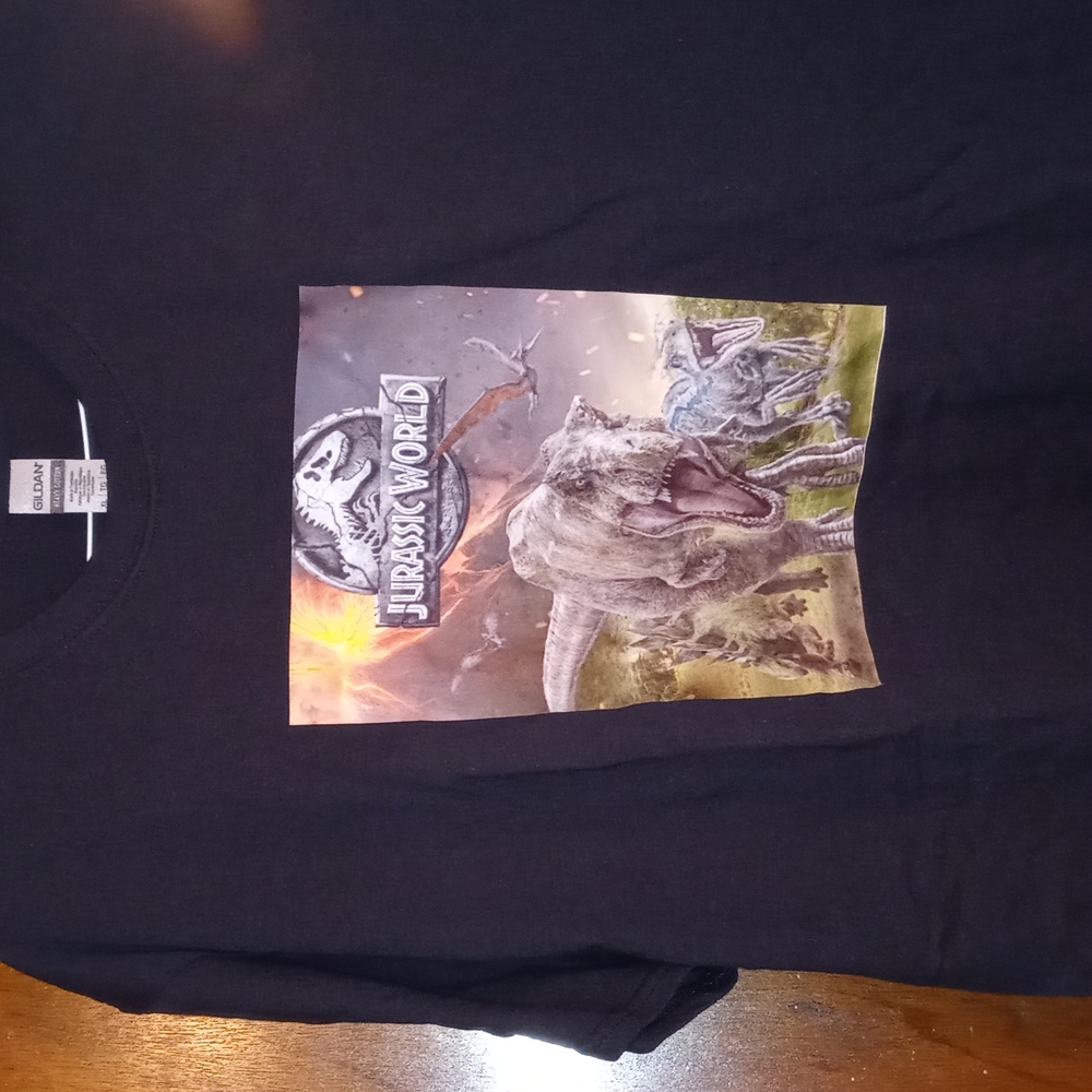 Mens XL Jurassic World - Picture 2 of 2